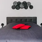 Lora & Lana アパート