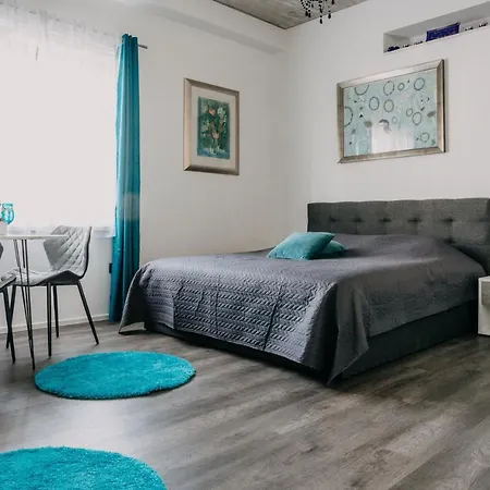 Lora & Lana * Ljubljana