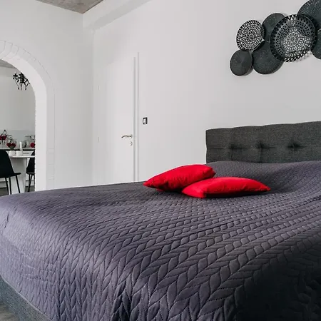 Lora & Lana Apartman Ljubljana