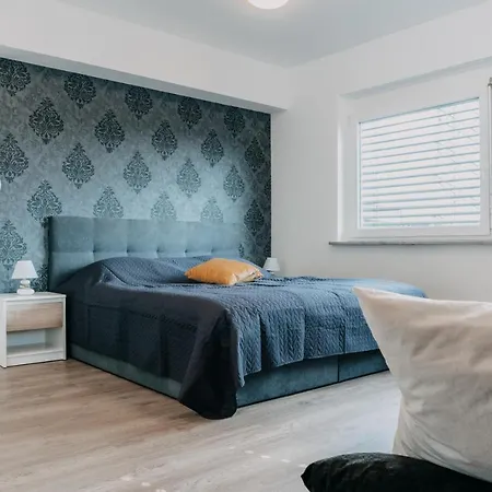 Apartman Lora & Lana