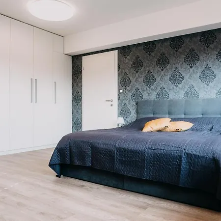 Lora & Lana Apartma *