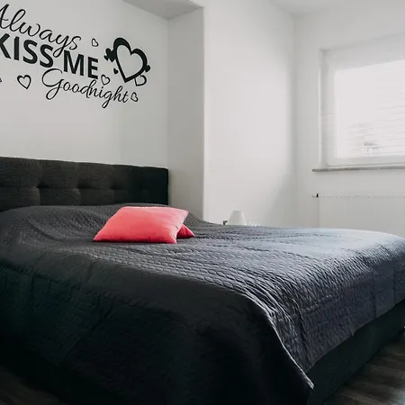 Lora & Lana Apartmán *