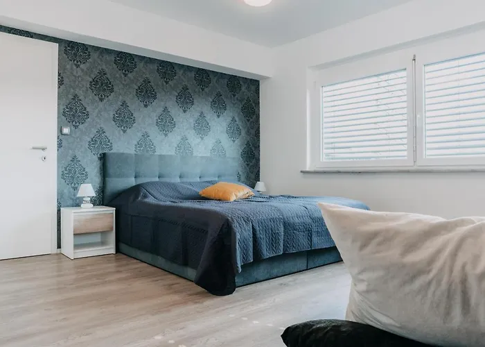 דירה Lora & Lana