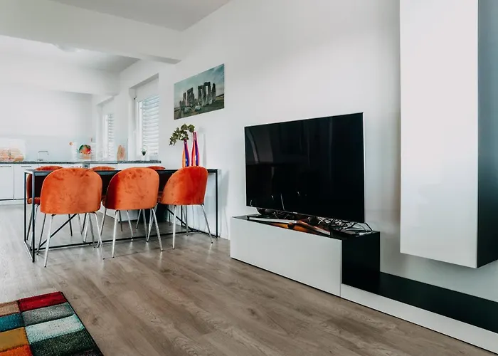 Apartman Lora & Lana *