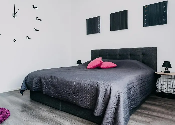 Apartman Lora & Lana