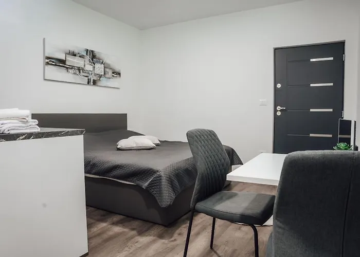 Lora & Lana דירה *