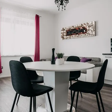 Apartment Lora & Lana