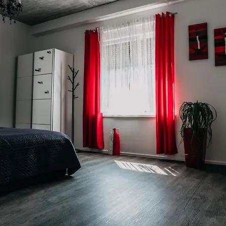 Apartmán Lora & Lana *